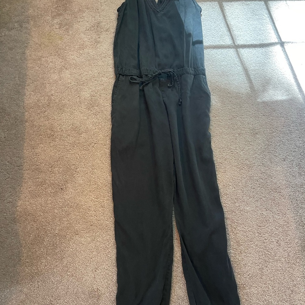 Charcoal gray cloth and stone by Anthropologie Jumpsuit sz small
